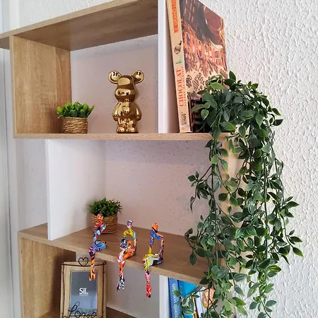30m2 - Clim - Wifi - 100m Des Plages Appartement Fréjus