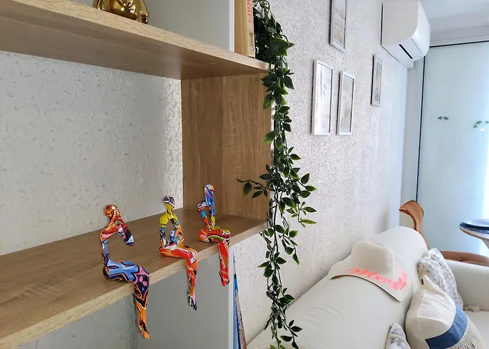30m2 - Clim - Wifi - 100m Des Plages Fréjus