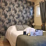 30m2 - Clim - Wifi - 100m Des Plages * Fréjus