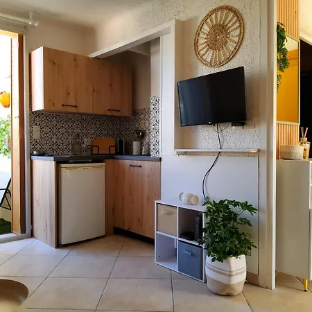 Apartment 30m2 - Clim - Wifi - 100m Des Plages
